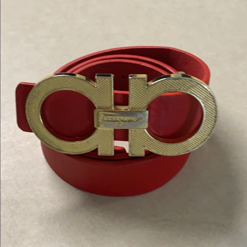 Ferragamo belt with red and white belt